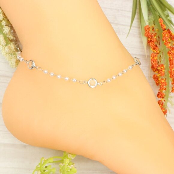 "Handmade Anklet – Elegant & Delicate Jewelry for Women | UNVRC1328 - Picture 3 of 10